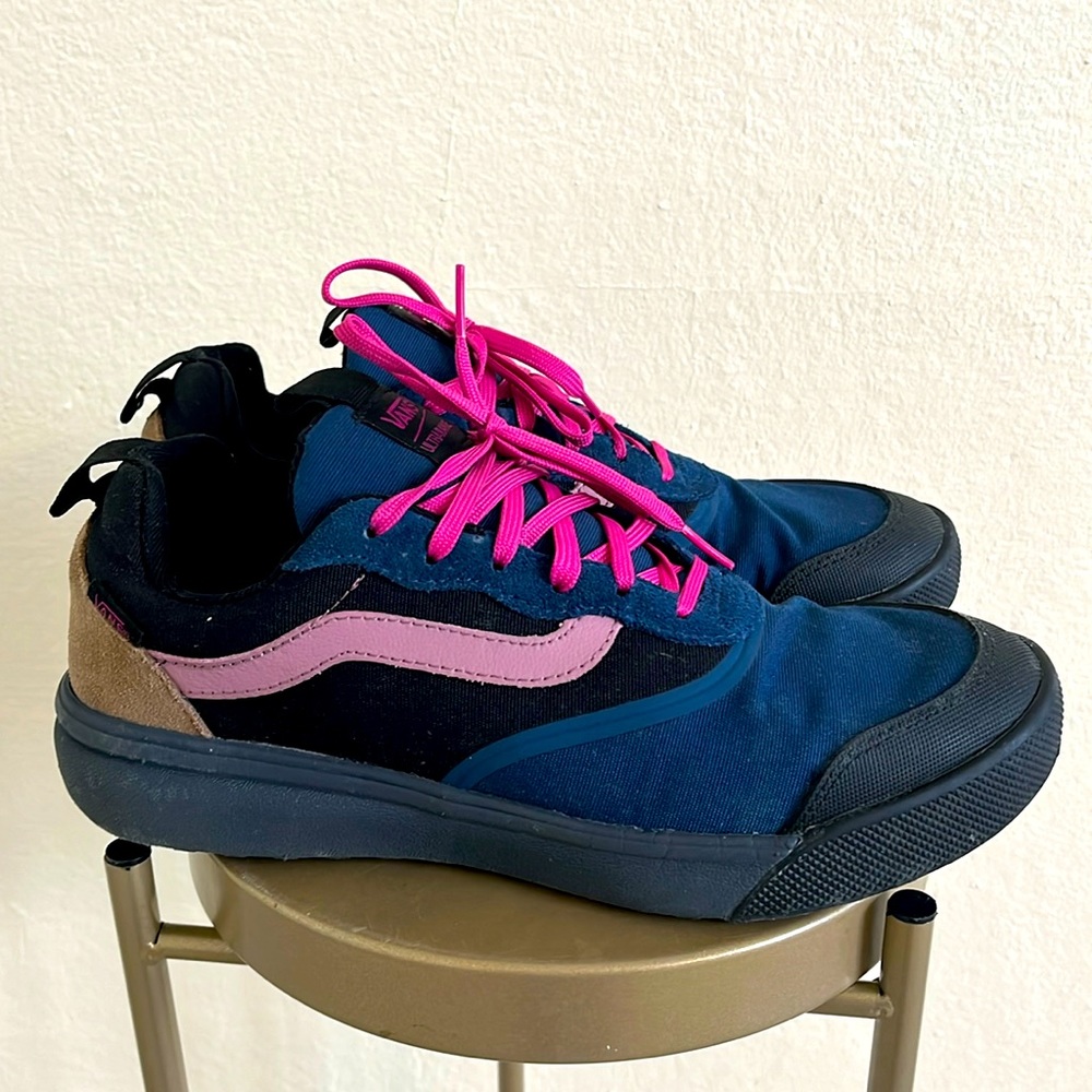 Vans Ultrarange size 9.5 men’s sneakers